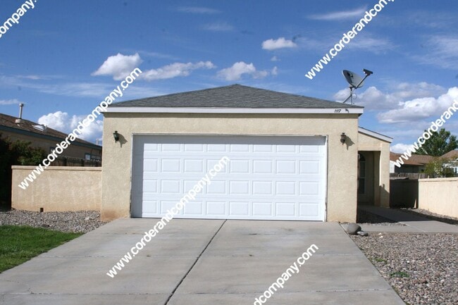 property at 1117 Sand Dune Rd NE