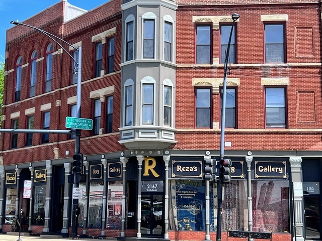 2129 N Southport Ave, Unit 2 in Chicago, IL - Building Photo