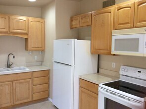 1818 N Santa Rita Ave in Tucson, AZ - Building Photo - Building Photo