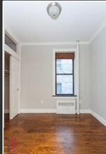 W. 97th St in New York, NY - Building Photo - Building Photo