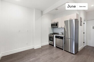 20 Avenue A Ave, Unit 5F in New York, NY - Foto de edificio - Building Photo