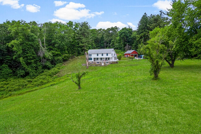 property at 73 Whippoorwill Rd E