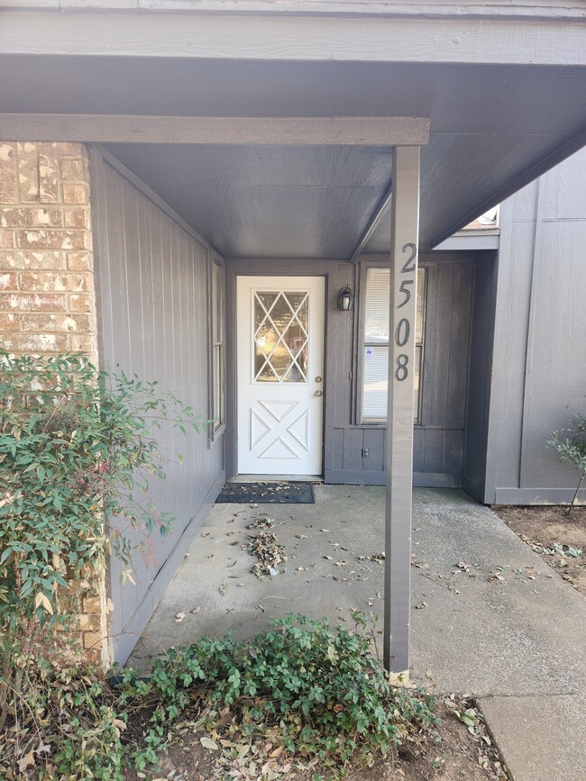 2508 Windy Pine Ln in Arlington, TX - Building Photo - Building Photo