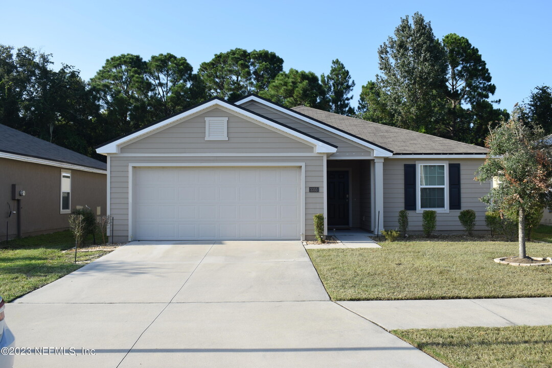 3355 Blue Catfish Dr in Jacksonville, FL - Foto de edificio