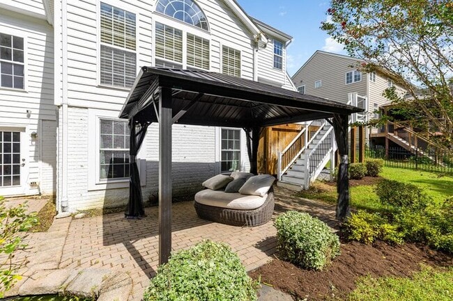 property at 5990 Parsons Lane