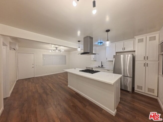 6607 N Figueroa St in Los Angeles, CA - Building Photo - Building Photo