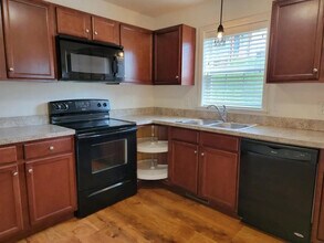 639 Winding Ln in Harrisburg, PA - Building Photo - Building Photo