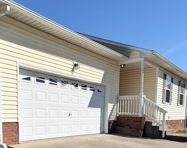 property at 206 Pappy Dr