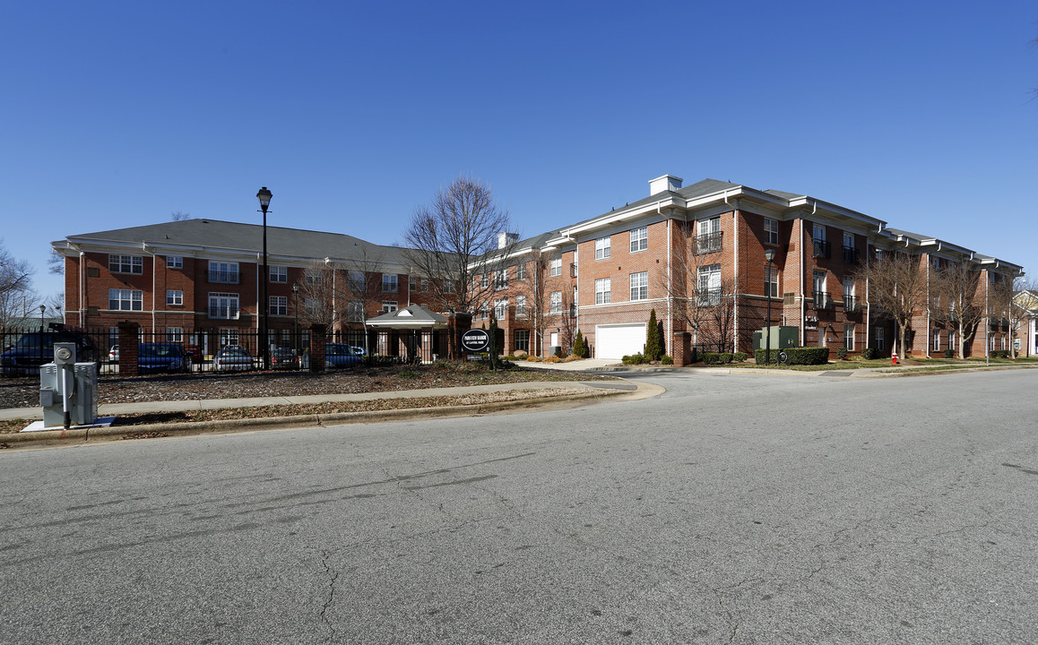 Parkview Manor in Raleigh, NC - Building Photo