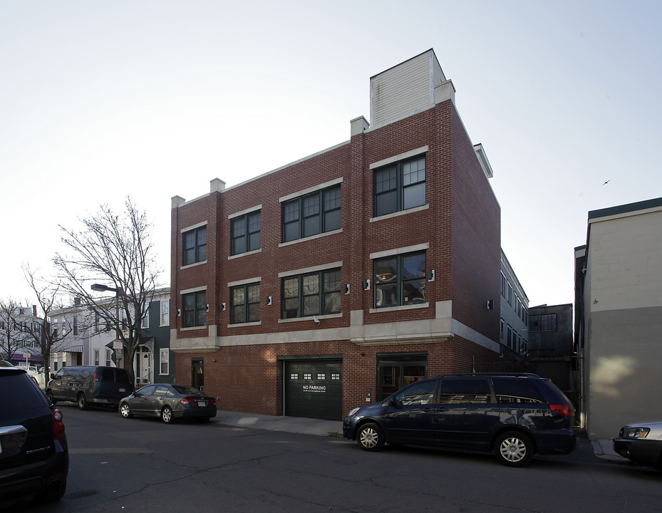 591 E Third St in Boston, MA - Foto de edificio