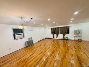 139-10 254th St in Queens, NY - Building Photo - Building Photo