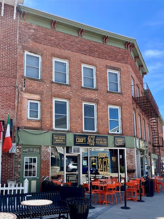 19 Market St in Goshen, NY - Foto de edificio