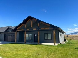 3995 Lucas Ct in East Helena, MT - Building Photo