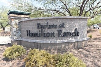 250 E Wisteria Dr in Chandler, AZ - Foto de edificio - Building Photo
