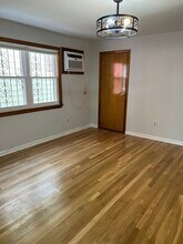 110 Elm St, Unit 1 in Newark, NJ - Building Photo - Building Photo