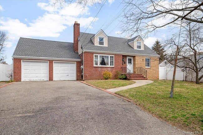 property at 316 S 3rd St