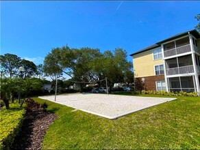 10114 Winsford Oak Blvd, Unit 525 in Tampa, FL - Building Photo - Building Photo