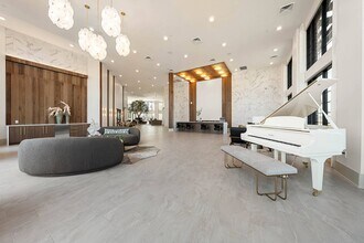 Alta Dove Valley in Phoenix, AZ - Foto de edificio - Building Photo