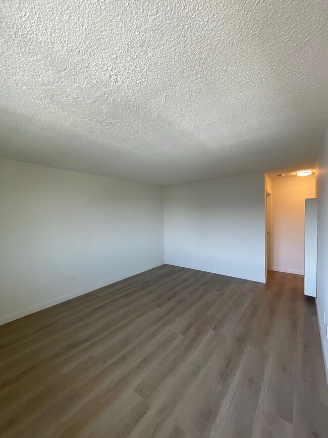 334 S Eastern Ave in Los Angeles, CA - Building Photo - Building Photo
