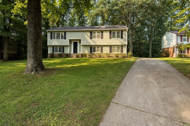 110 Charolais Trail in Cary, NC - Building Photo - Building Photo