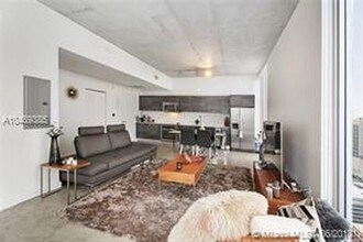 151 SE 1st St-Unit -Unit3402 in Miami, FL - Building Photo - Building Photo
