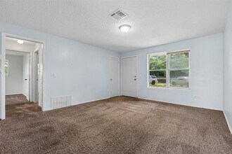 3005 SE 51st St in Oklahoma City, OK - Building Photo - Building Photo