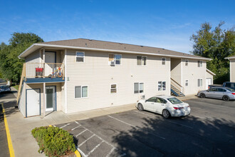 Baker Apartments in Ellensburg, WA - Foto de edificio - Building Photo