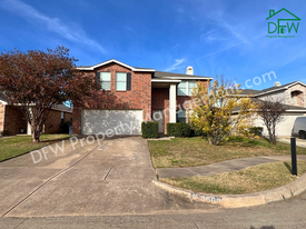 5609 Camarillo Dr in Fort Worth, TX - Building Photo
