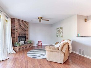 57 Forest Ln in Elk Grove Village, IL - Building Photo - Building Photo