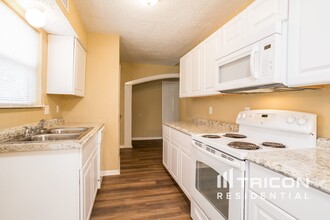 19902 Burle Oak Dr in Humble, TX - Building Photo - Building Photo