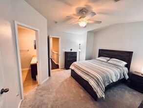 4148 Strawbridge Ct in Dover, PA - Building Photo - Building Photo