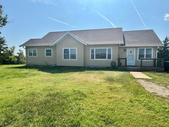 property at 11015 Lakeview Dr