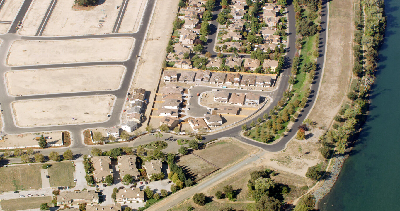 The Cove - West Sacramento in West Sacramento, CA - Building Photo