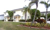 613 SW 36th St in Palm City, FL - Foto de edificio