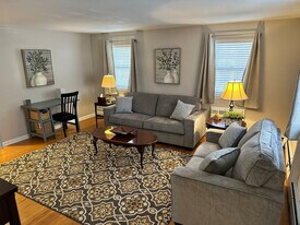 106 Hampden Ave in Narberth, PA - Building Photo