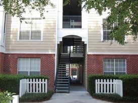 13102 Mulberry Park Dr in Orlando, FL - Building Photo