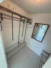 7125 Bay Dr in Miami Beach, FL - Building Photo - Building Photo