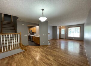 7832 Harvest Lane in Chanhassen, MN - Building Photo - Building Photo