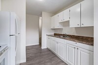 WaverTree Apartments in Saskatoon, SK - Building Photo - Building Photo