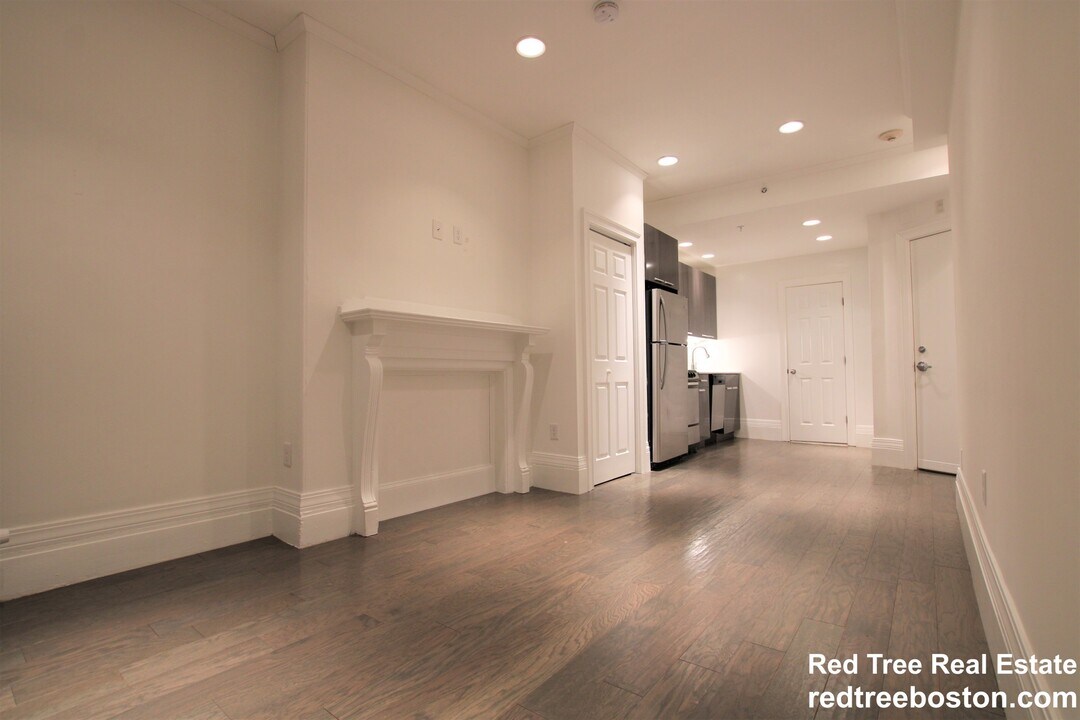 270 Newbury St in Boston, MA - Foto de edificio