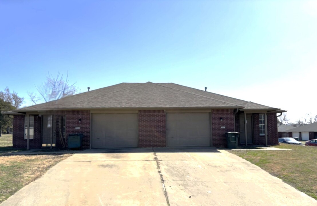 962-964 Erika Ave in Fayetteville, AR - Foto de edificio