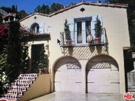 1407 N Beverly Dr in Beverly Hills, CA - Building Photo
