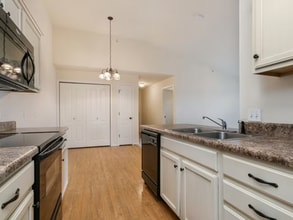 Town and Country Village Apartments in Ozark, MO - Building Photo - Building Photo