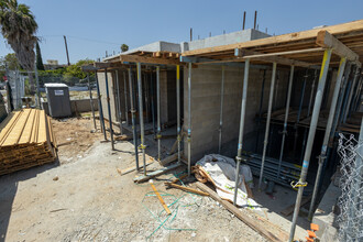 5533 Virginia Ave in Los Angeles, CA - Building Photo - Building Photo