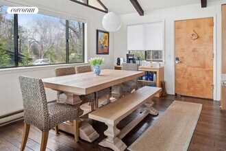 43 Bluff Point Rd in Sag Harbor, NY - Building Photo - Building Photo