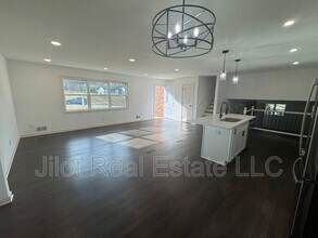 2390 Tiffany Pl in Decatur, GA - Building Photo - Building Photo