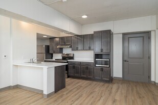 Aya Tower in East Point, GA - Building Photo