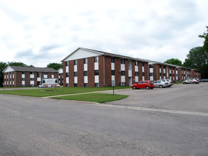 Fairview Apartments in Willmar, MN - Building Photo - Other