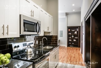 1501 S 17th St-Unit -102 in Philadelphia, PA - Building Photo - Building Photo