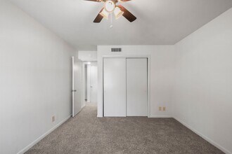 The Landings at Red Rock in Tullahoma, TN - Foto de edificio - Interior Photo
